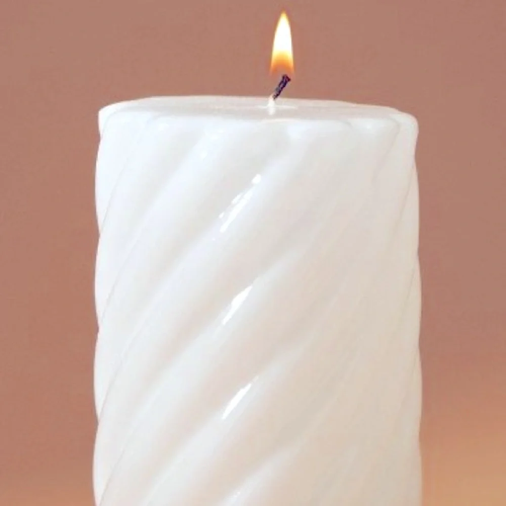 LAST ONE 🔥High‎ Gloss Pillar Candle Hot Pink